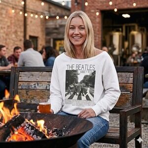 The Beatles Abbey Road Sweatshirt Womens Small White Graphic Band Pullover